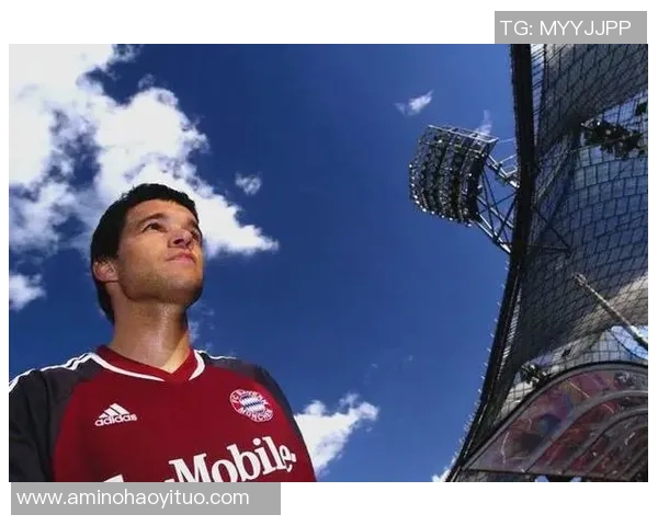 你喜欢的足球明星有哪些他们的故事和成就让你印象深刻吗