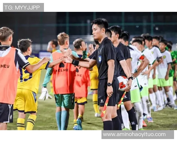 探索BM足球的魅力与发展潜力,助力青少年足球梦想的实现与成长 探索BM足球的魅力与发展潜力,助力青少年足球梦想的实现与成长